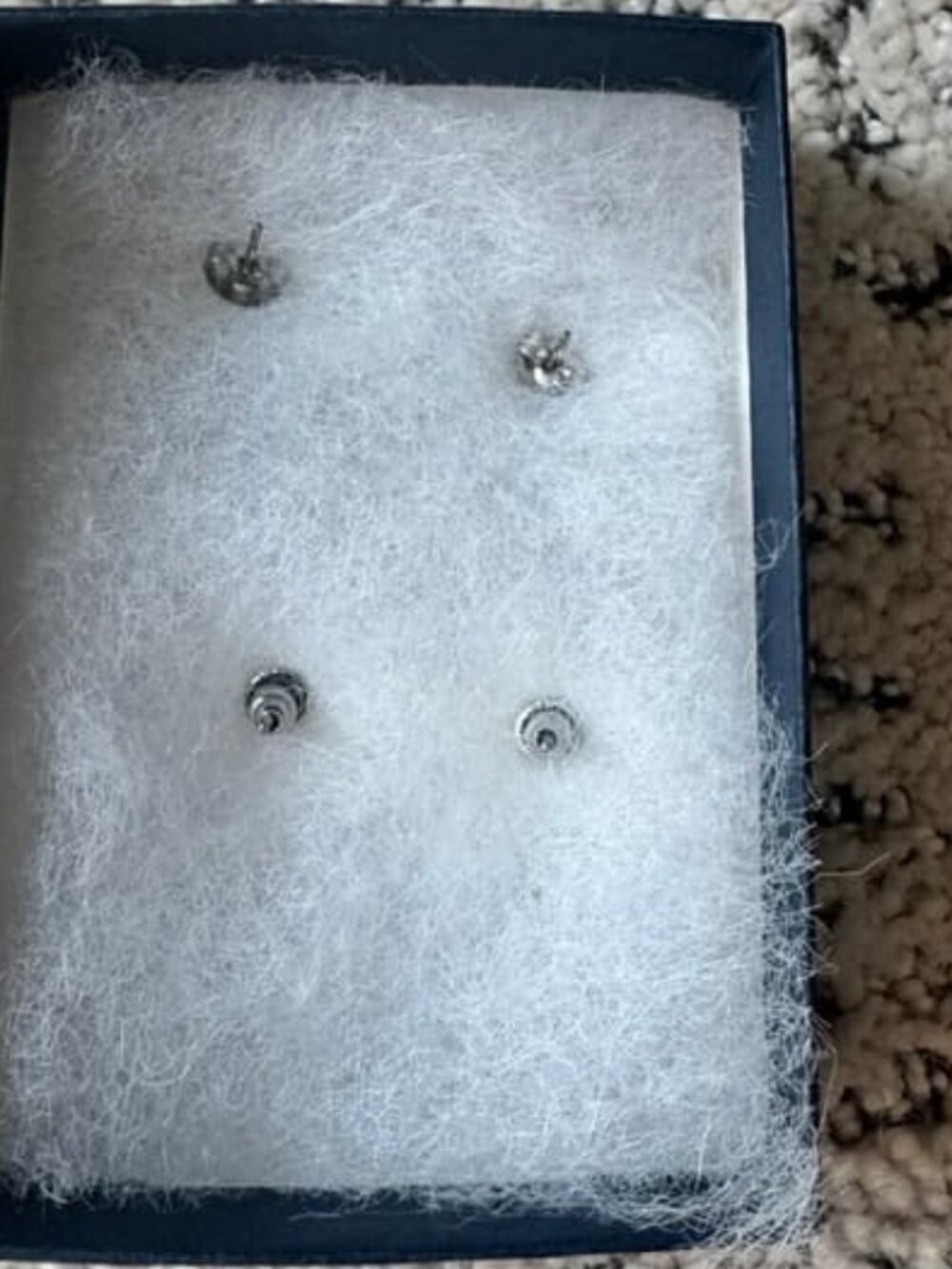 FRIENDS earrings Boutique